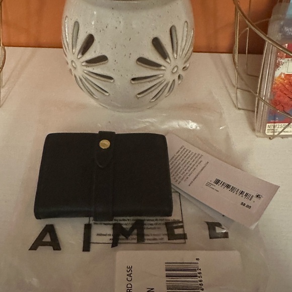 Aimee Kestenberg Other - AIMEE Amity Card Case (NWT)